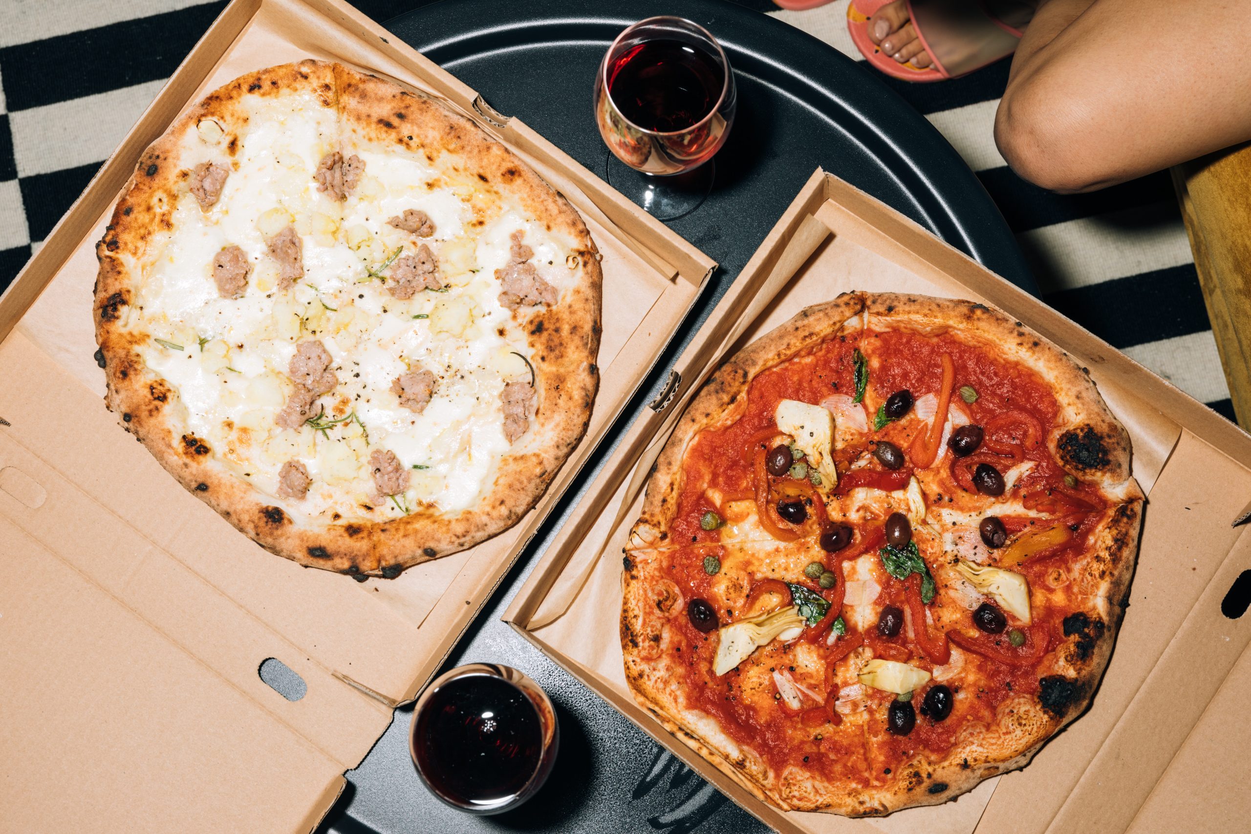 how to pair wine with pizza, even takeout